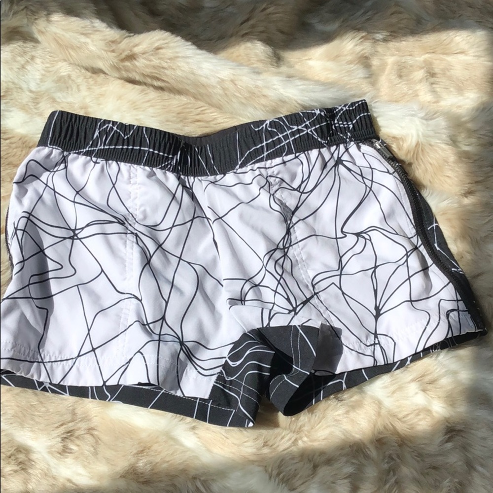 Fabletics two toned shorts